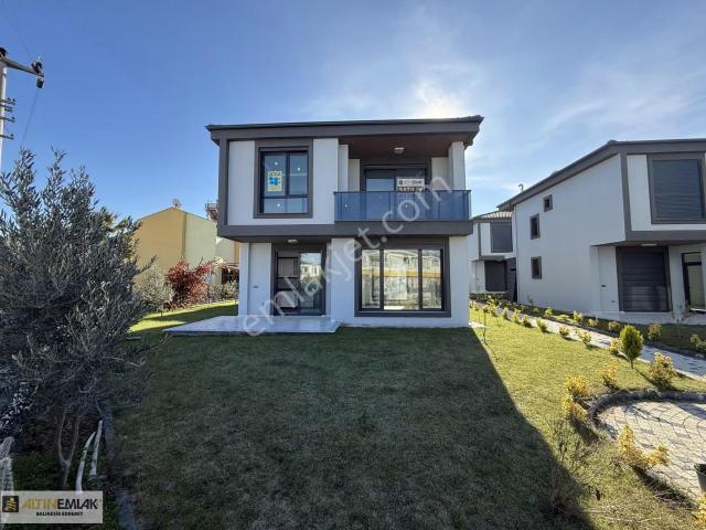 Burhaniye, Balikesir içerisinde satılık Villa