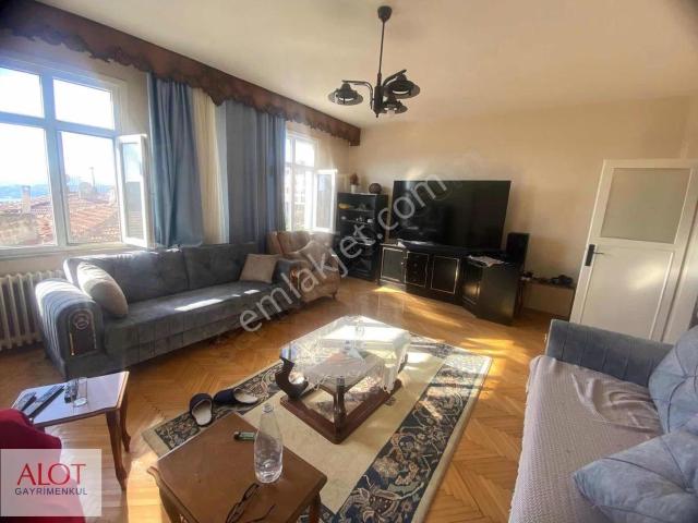 Üsküdar, İstanbul içerisinde kiralık mülk