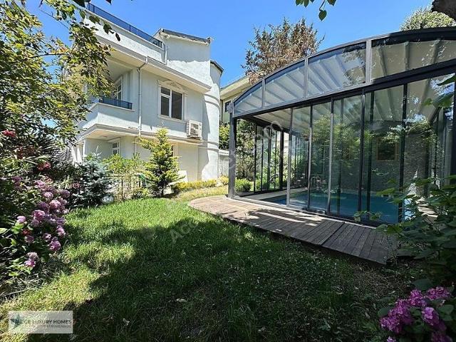 Üsküdar, İstanbul içerisinde kiralık Villa