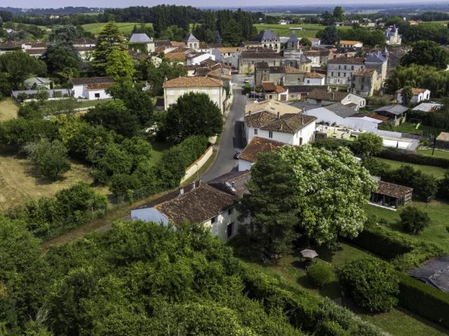 Maison vente à Saintes, Burie