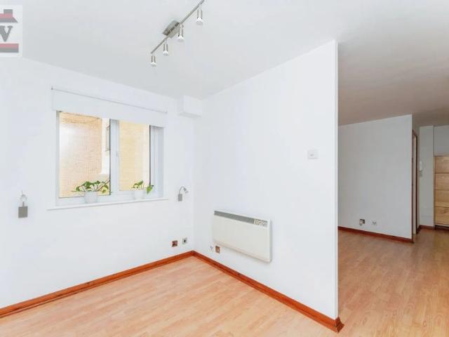 Studio for rent in London Borough of Hounslow, Greater London