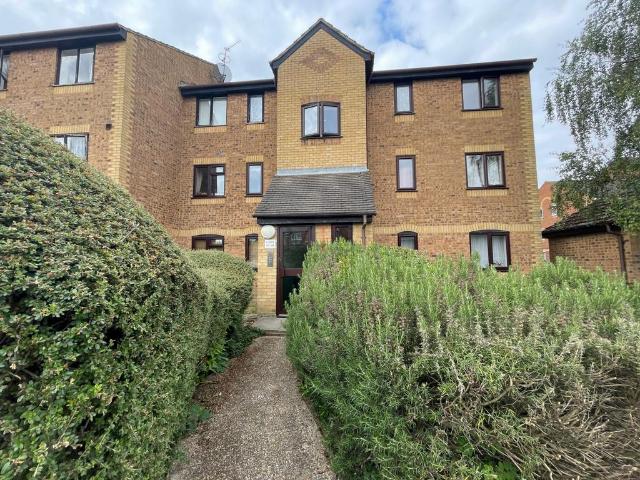 Apartment for rent in London Borough of Hounslow, Heston
