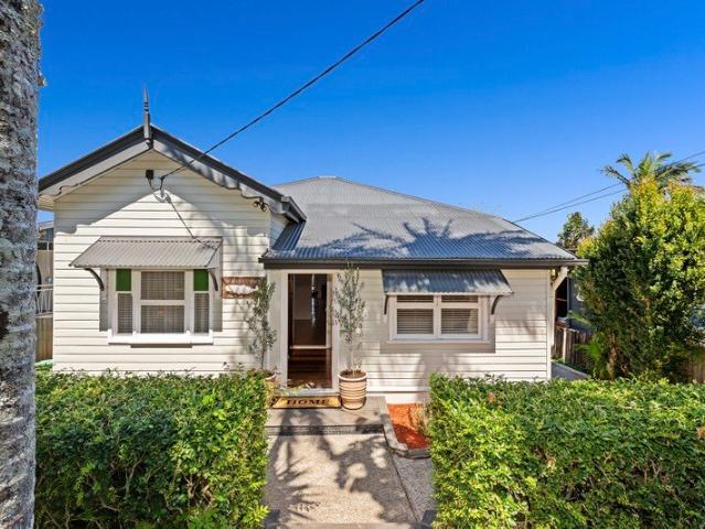 House for sale in Koala Park, Gold Coast City