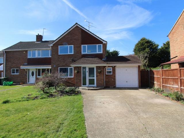 House for rent in Central Frimley, Surrey Heath