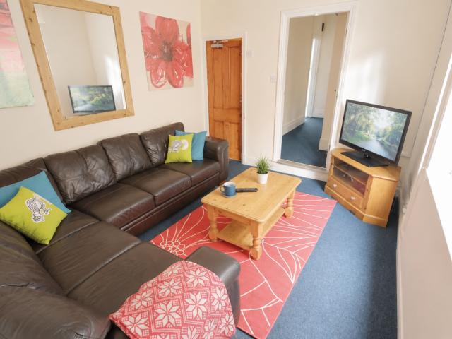 House for rent in Elmfield, Leicestershire