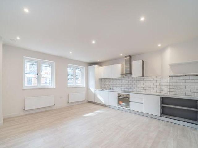 Apartment for rent in Greater London