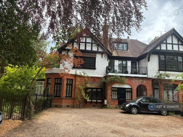 Apartment for rent in North Ascot, Ascot