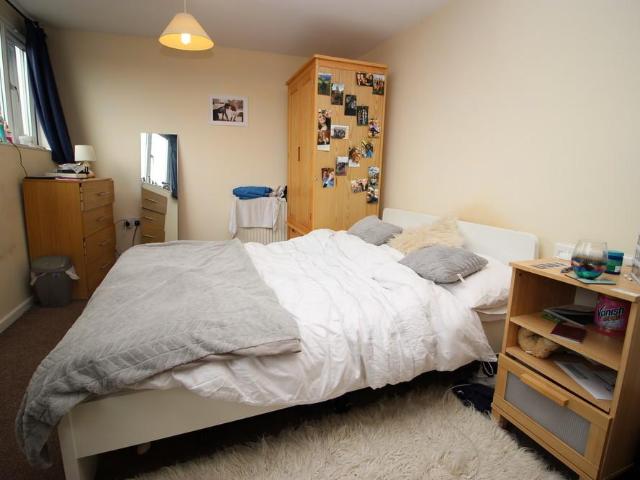House for rent in Hyde Park, West Yorkshire