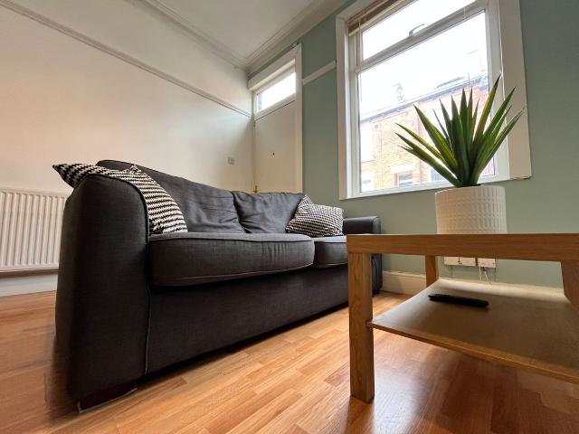 House for rent in Hyde Park, Leeds
