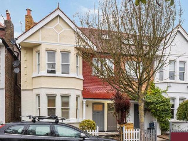 House for sale in Deepcut, Surrey