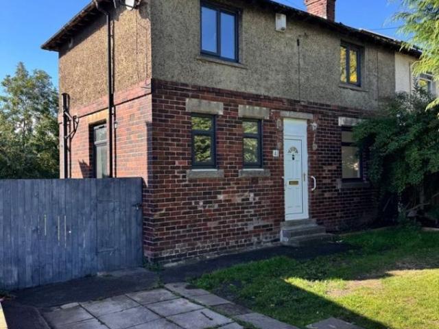 House for rent in Thornbury, Bradford