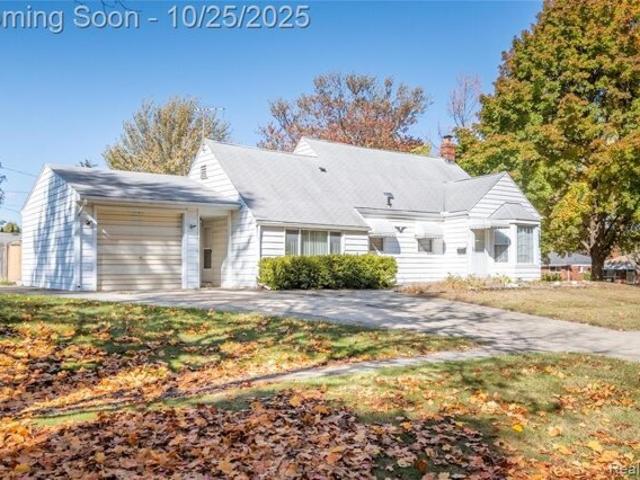House for sale in Mount Clemens, Michigan