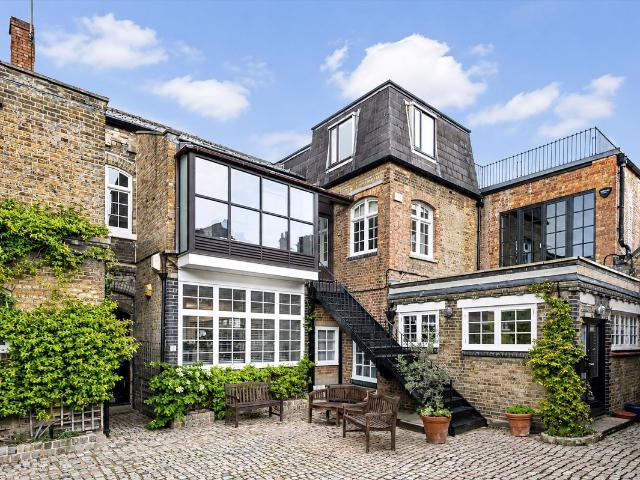 Studio for rent in Hurlingham, Greater London