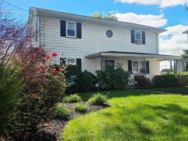 House for sale in Burlington, Burlington County