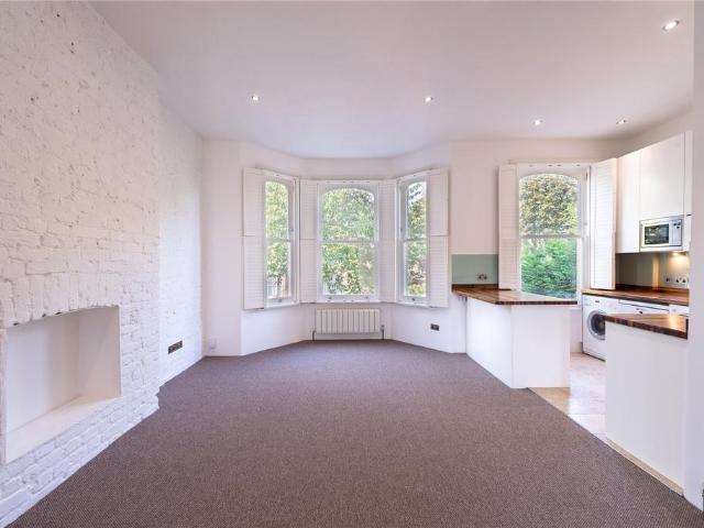 Apartment for rent in London Borough of Hounslow, Strand