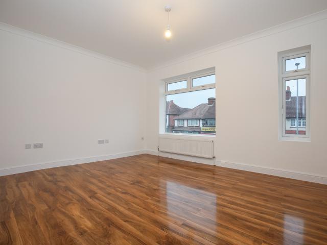 Apartment for rent in Motspur Park, Greater London