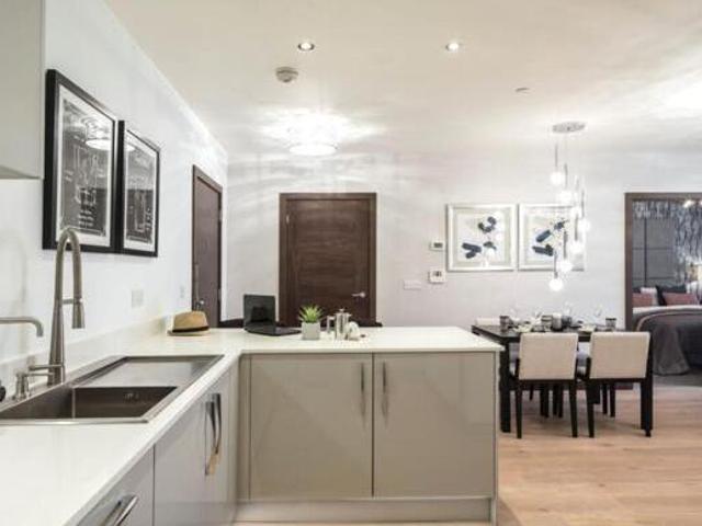 House for sale in Royal Borough of Kingston upon Thames, Greater London