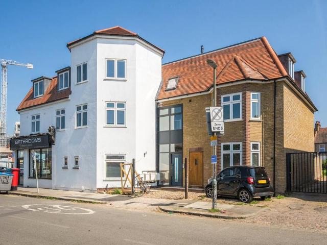 House for rent in London Borough of Merton, Greater London