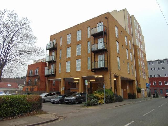 Apartment for rent in Slough
