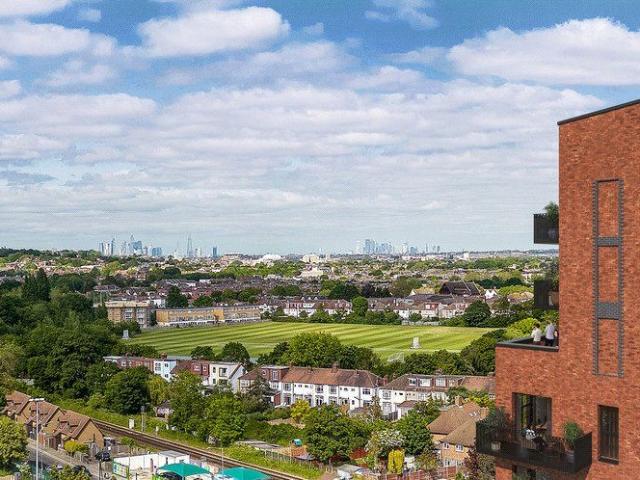 Apartment for rent in London Borough of Merton, Greater London