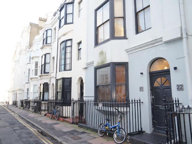 Studio for rent in Kemptown, Brighton & Hove