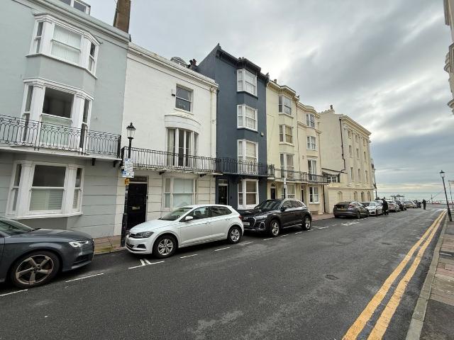Studio for rent in Kemptown, Brighton & Hove