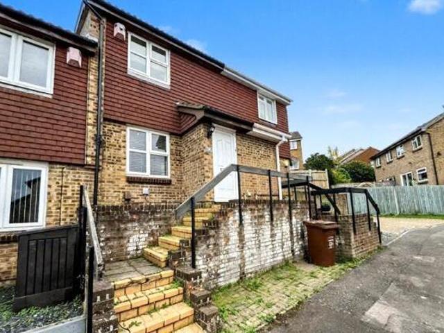 House for sale in Brompton, Gillingham