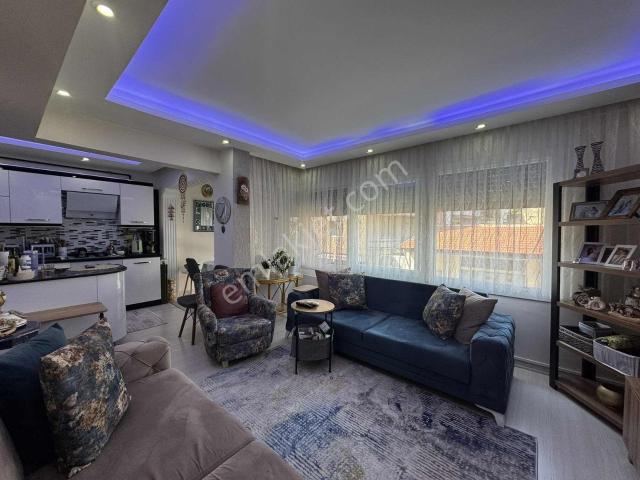 Karabağlar, İzmir içerisinde satılık mülk
