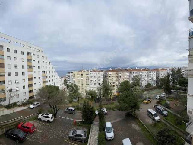 Karabağlar, İzmir içerisinde satılık mülk