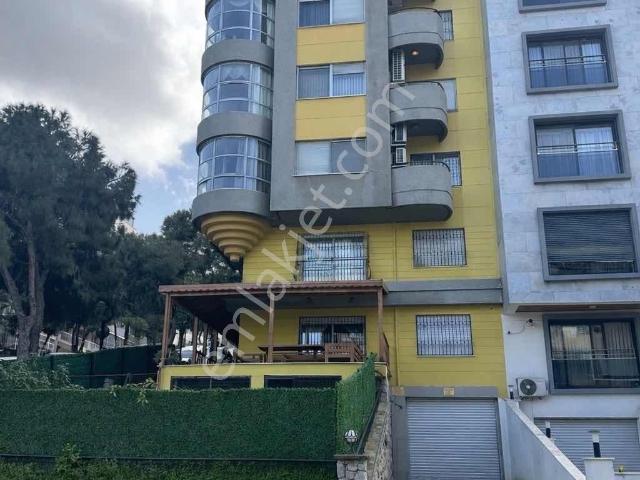 Karabağlar, İzmir içerisinde satılık mülk