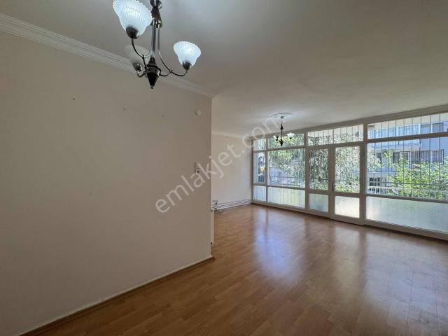 Karabağlar, İzmir içerisinde kiralık mülk