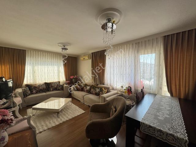 Karabağlar, İzmir içerisinde satılık mülk