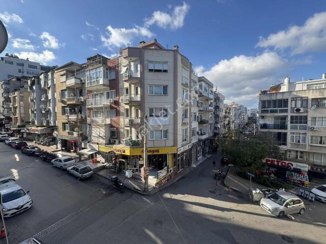 Konak, İzmir içerisinde kiralık mülk