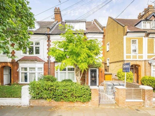 House for rent in London Borough of Hounslow, Strand