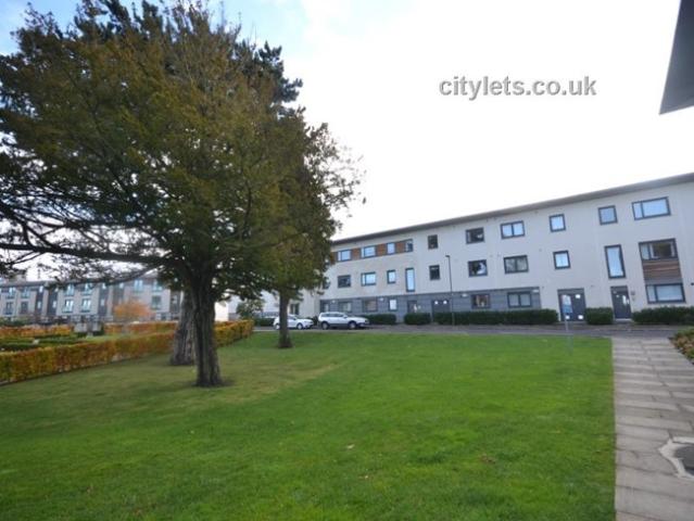 Flat for rent in East Craigs, Scotland