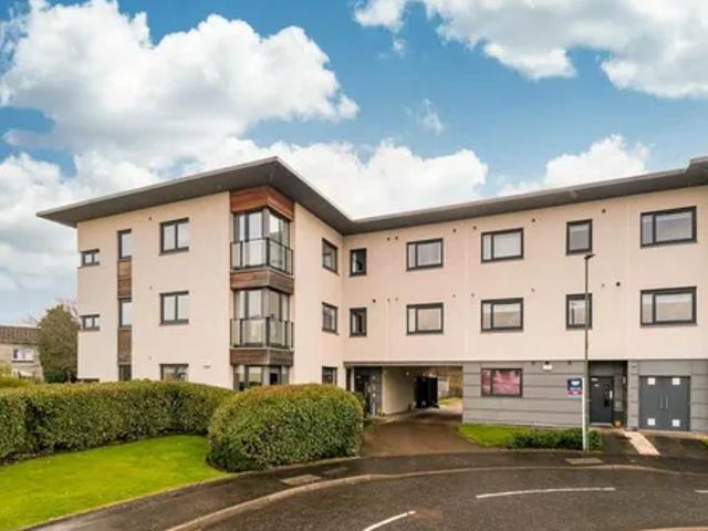 Apartment for rent in East Craigs, Scotland