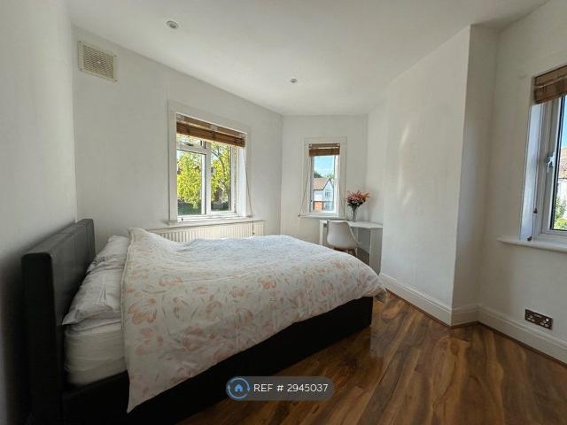 Apartment for rent in Surbiton, Greater London
