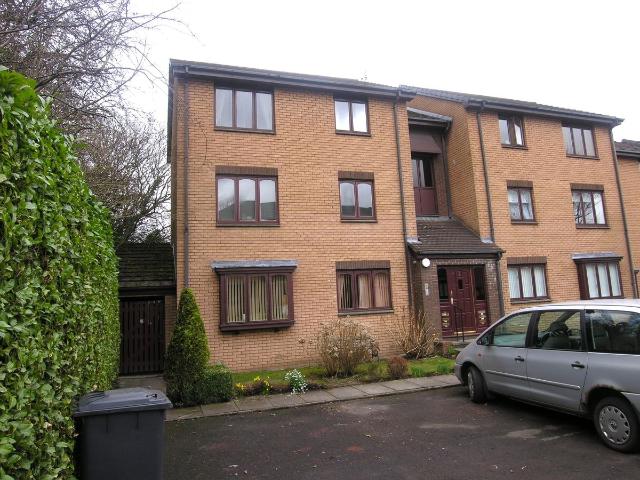 Apartment for rent in Orchard Park, Giffnock