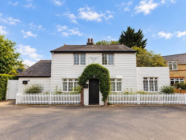 Apartment for rent in Burnham Green, East Hertfordshire