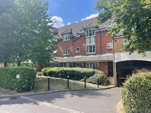 Apartment for rent in Cippenham, Slough