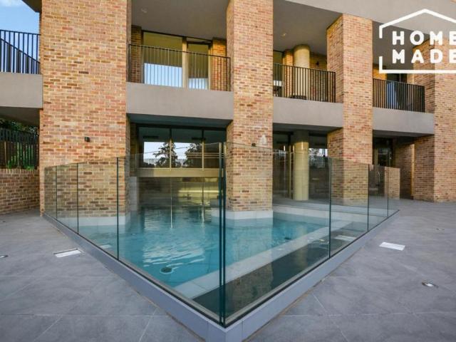 Apartment for rent in Dudden Hill, Greater London