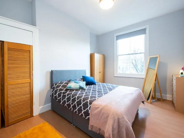 Room for rent in Stockwell, Greater London