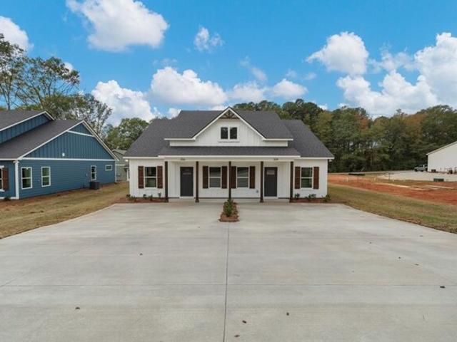 House for sale in Pine Mountain