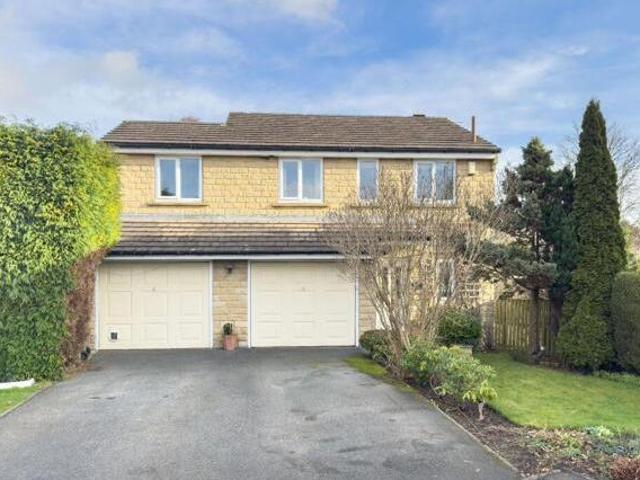 House for sale in Batley, West Yorkshire