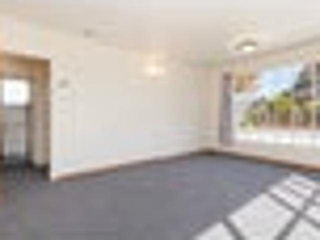 Townhouse for rent in Burnside, Christchurch