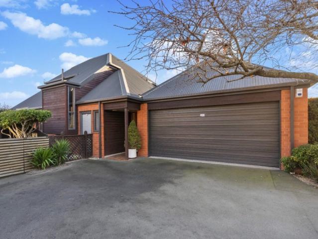 House for rent in Chaslands, Canterbury
