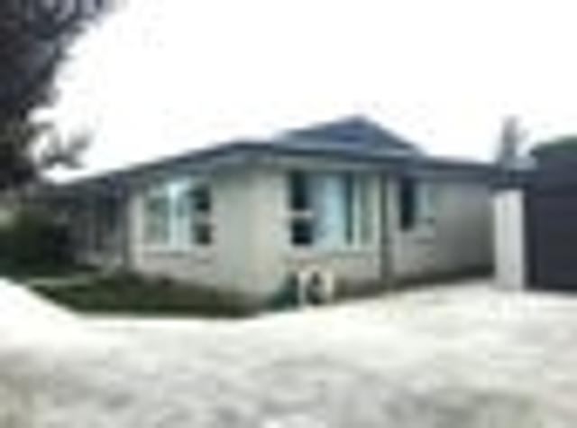 Apartment for rent in Chaslands, Canterbury