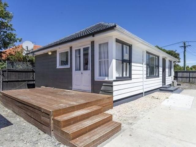 House for rent in Chaslands, Canterbury
