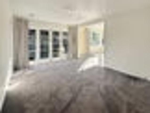 House for rent in Chaslands, Canterbury