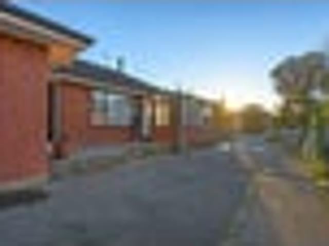House for rent in Chaslands, Canterbury